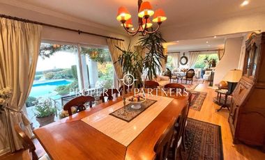 Casa en Los Riscos con única vista al lago Villarrica