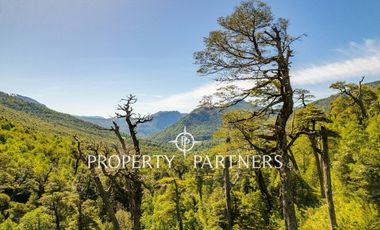 Preciosos terrenos con vista al cerro las Peinetas.