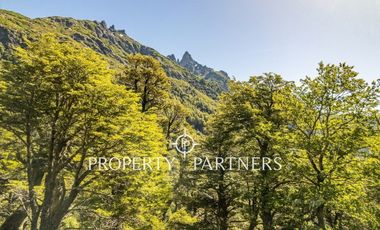 Preciosos terrenos con vista al cerro las Peinetas.