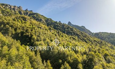 Preciosos terrenos con vista al cerro las Peinetas.