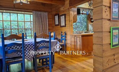 Hermosa casa sólida, con orilla de río Liucura