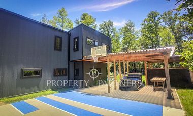 Moderna casa en condominio de Pucón.