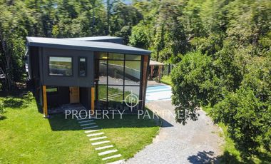 Moderna casa en condominio de Pucón.