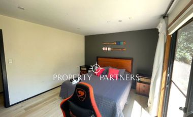 Moderna e iluminada casa en Condominio