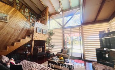 Gran casa en una hectárea de terreno