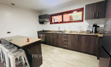 Excelente casa en condominio cercano al centro de Pucón