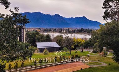 Departamento con vista al lago en Parque Pinares