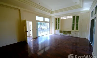 4 Bedroom House for sale at Lanna Thara Village