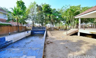 4 Bedroom House for sale at Lanna Thara Village