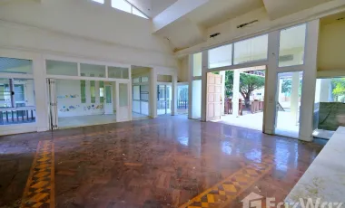 4 Bedroom House for sale at Lanna Thara Village