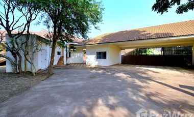4 Bedroom House for sale at Lanna Thara Village