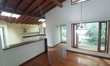 🏡 CASA EN ARRIENDO UBICADA EN ENVIGADO SECTOR LOMA DE LAS BRUJAS