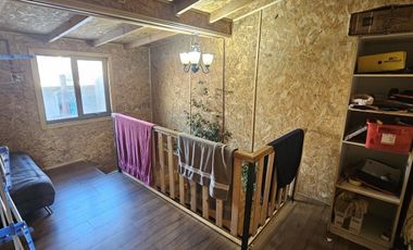 CASA EN PJE LOS AROMOS/CONSULTORIO VICTOR DOMINGO