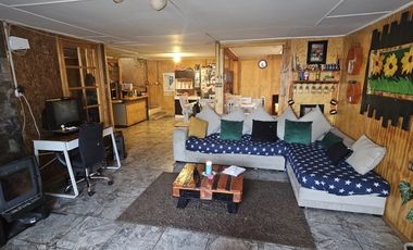 CASA EN PJE LOS AROMOS/CONSULTORIO VICTOR DOMINGO