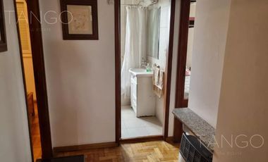 Venta Departamento en Balvanera Cuatro Ambientes Parrilla Baulera