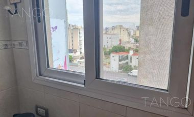 Venta Departamento en Balvanera Cuatro Ambientes Parrilla Baulera