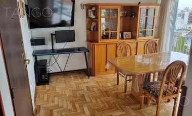 Venta Departamento en Balvanera Cuatro Ambientes Parrilla Baulera