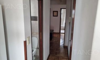 Venta Departamento en Balvanera Cuatro Ambientes Parrilla Baulera