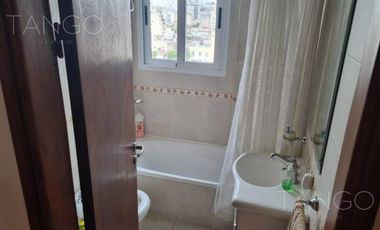 Venta Departamento en Balvanera Cuatro Ambientes Parrilla Baulera