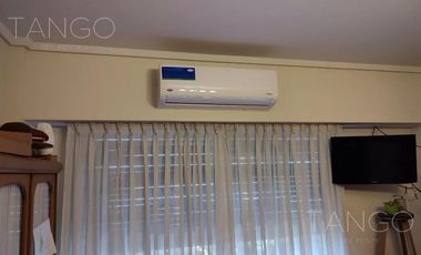 Venta Departamento Caballito Tres Ambientes Dependencia Balcón Corrido  Apto Crédito