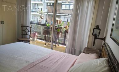 Venta Departamento Caballito Tres Ambientes Dependencia Balcón Corrido  Apto Crédito
