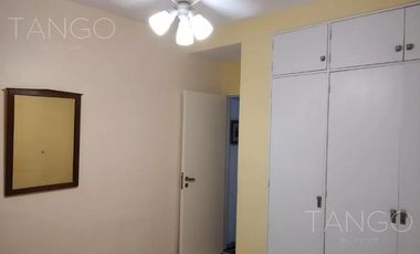 Venta Departamento Caballito Tres Ambientes Dependencia Balcón Corrido  Apto Crédito