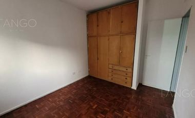 Venta Departamento 3 Ambientes en Balvanera Con Balcón Apto profesional