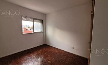 Venta Departamento 3 Ambientes en Balvanera Con Balcón Apto profesional