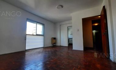 Venta Departamento 3 Ambientes en Balvanera Con Balcón Apto profesional