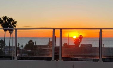 CASA EN VENTA CON VISTA AL MAR