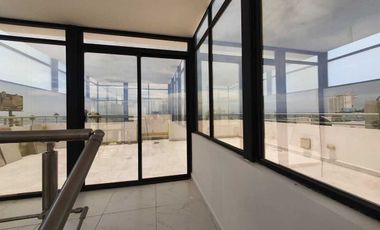 CASA EN VENTA CON VISTA AL MAR