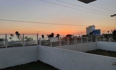 CASA EN VENTA CON VISTA AL MAR