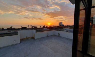 CASA EN VENTA CON VISTA AL MAR