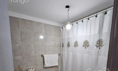 Venta Departamento 2 ambientes en Monte Castro Con Cochera