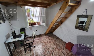 Venta Departamento PH Balvanera Cuatro Ambientes