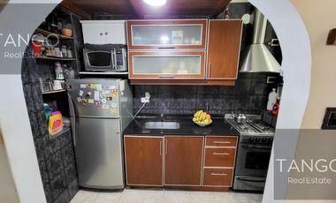 Venta Departamento PH Balvanera Cuatro Ambientes