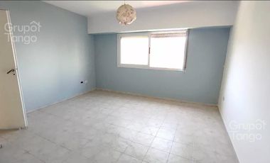 Venta Departamento 5 ambientes en Almagro Con Patio Parrilla