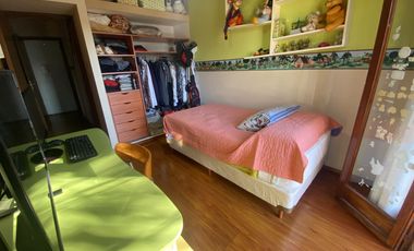 VENTA CASA AL FRENTE 3 DORMITORIOS CON COCHERA