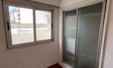 Venta Departamento Balvanera Dos Ambientes Balcón Frances