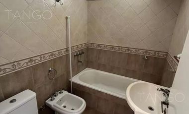 Venta Departamento Balvanera Dos Ambientes Balcón Frances