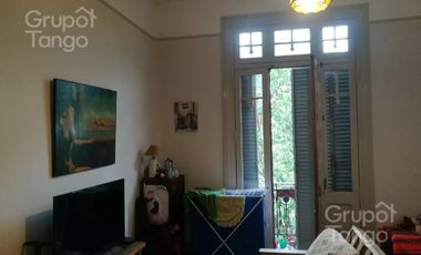 Departamento en Venta, Almagro, 3 ambientes con terraza