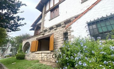 Chalet en alquiler 36 meses sobre Guemes Apto Profesional / Gastronomico