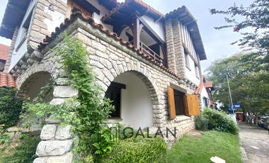 Chalet en alquiler 36 meses sobre Guemes Apto Profesional / Gastronomico