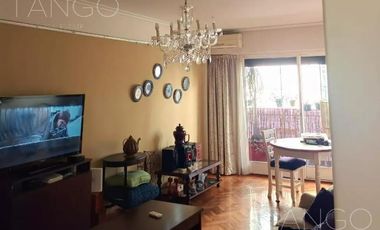 Venta Departamento Monserrat Cuatro Ambientes Balcón