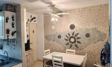 Venta Departamento Monserrat Cuatro Ambientes Balcón