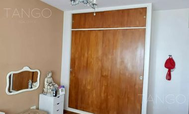 Venta Departamento Monserrat Cuatro Ambientes Balcón