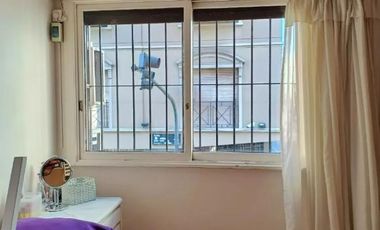 Venta Departamento Monserrat Cuatro Ambientes Balcón