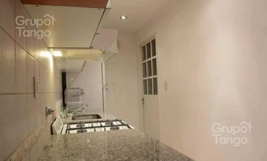 Venta Departamento 3 Ambientes en Monte Castro Con Balcón Contrafrente
