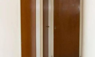 Venta Departamento 3 Ambientes en Monte Castro Con Balcón Contrafrente