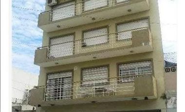 Venta Departamento 3 Ambientes en Monte Castro Con Balcón Contrafrente